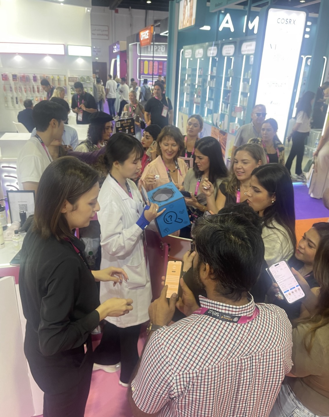 Beautyworld Middle east in Dubai_2본부 4팀_006.jpg 첨부 이미지